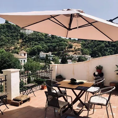 Δωμάτια σε οικογενειακή κατοικία Casa Guidai *